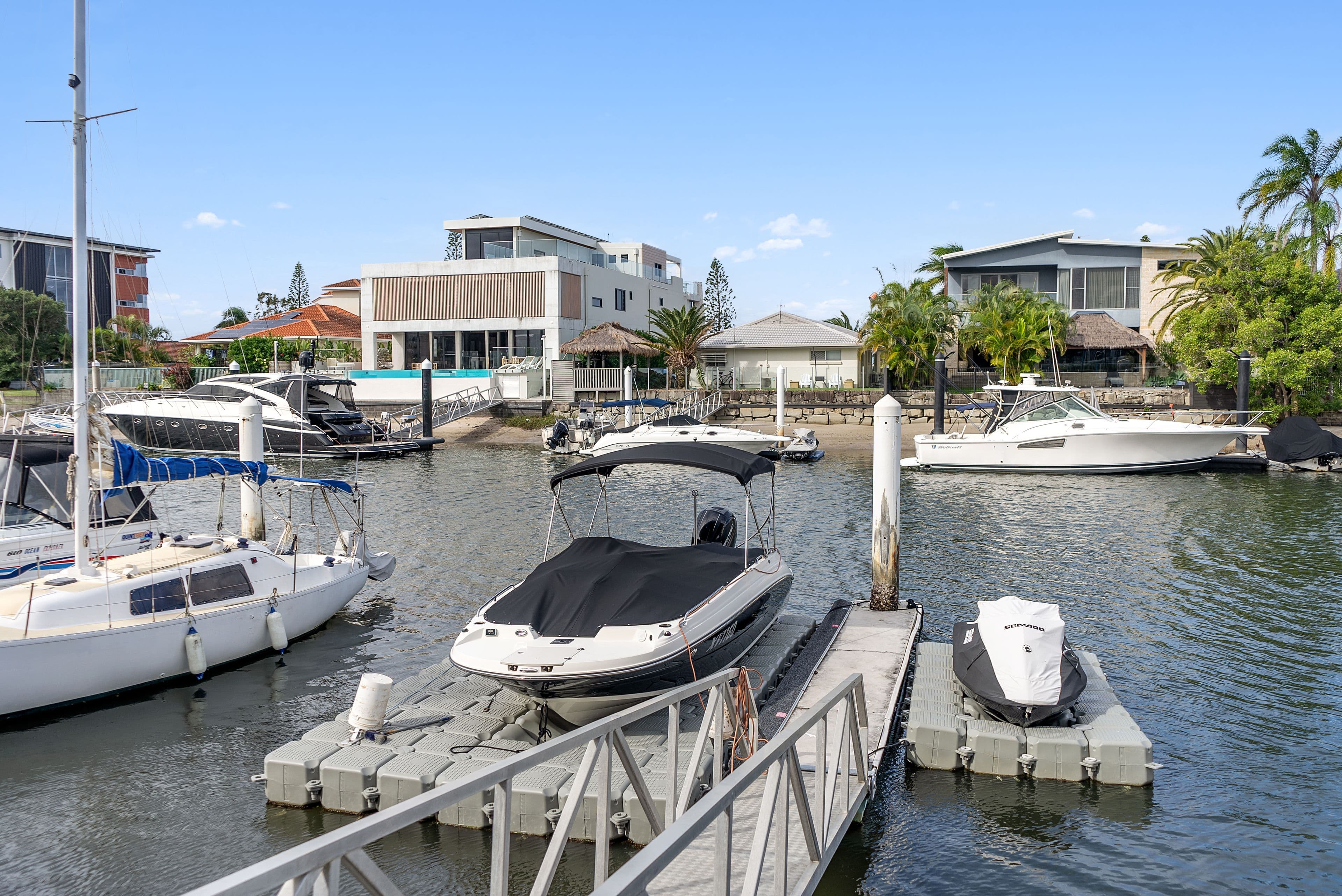 17-19 Canal Avenue, Runaway Bay QLD 4216, Runaway Bay - Thumbnail 5