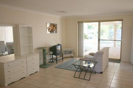 7 Kingfisher Avenue, BALLAJURA WA 6066, Ballajura - Thumbnail 4