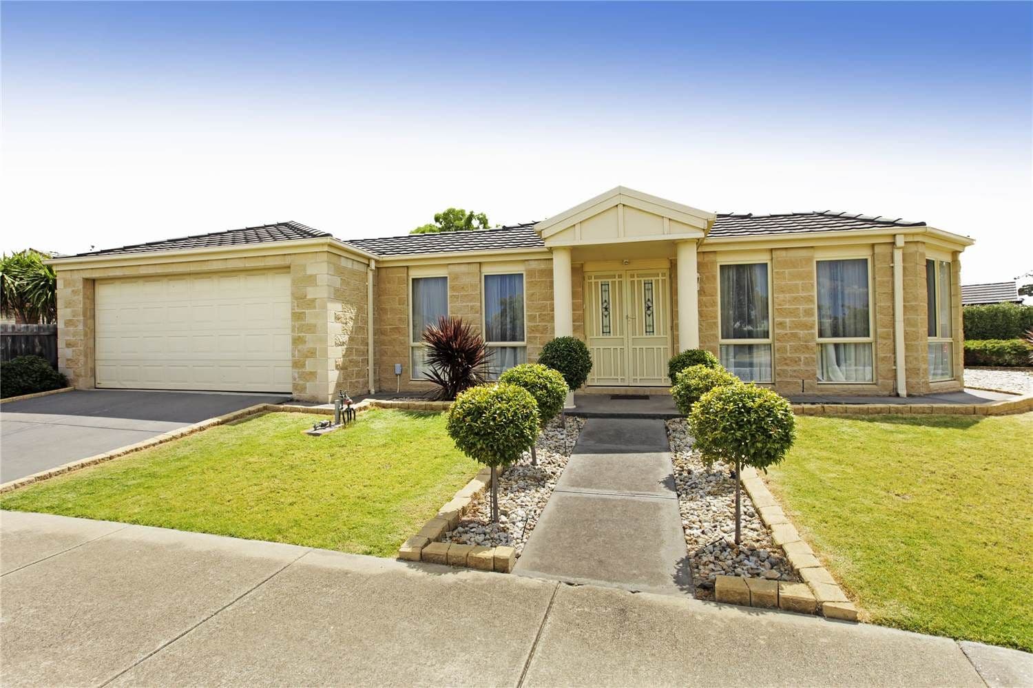 1 Galileo Close, LARA VIC 3212, Lara - Image 1