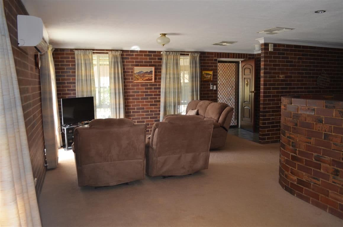 19 Gadara Place, Tumut - Thumbnail 3