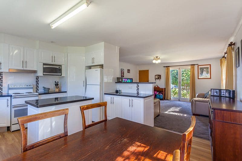 12 Elworthy Street, HARLAXTON QLD 4350, Harlaxton - Thumbnail 4