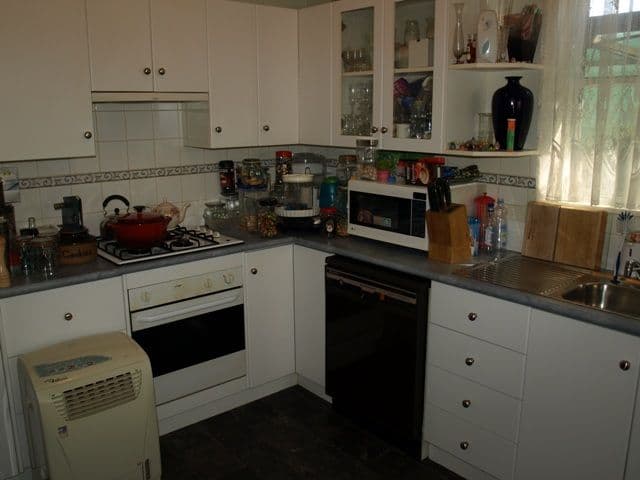37 Fairfax Avenue, WARRNAMBOOL VIC 3280, Warrnambool - Thumbnail 5