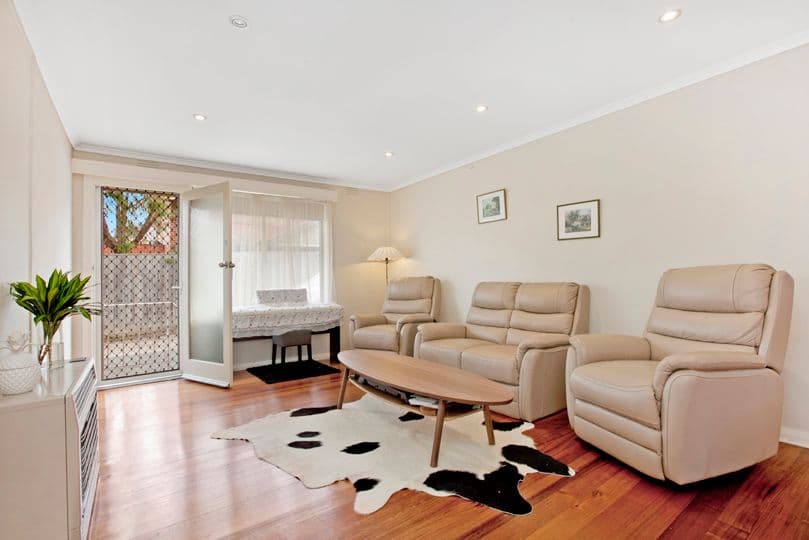 14 Athelstane Grove, Ivanhoe VIC 3079, Ivanhoe - Thumbnail 2