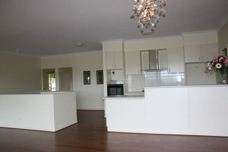 35 Cornubia Street, CORNUBIA QLD 4130, Cornubia - Thumbnail 3