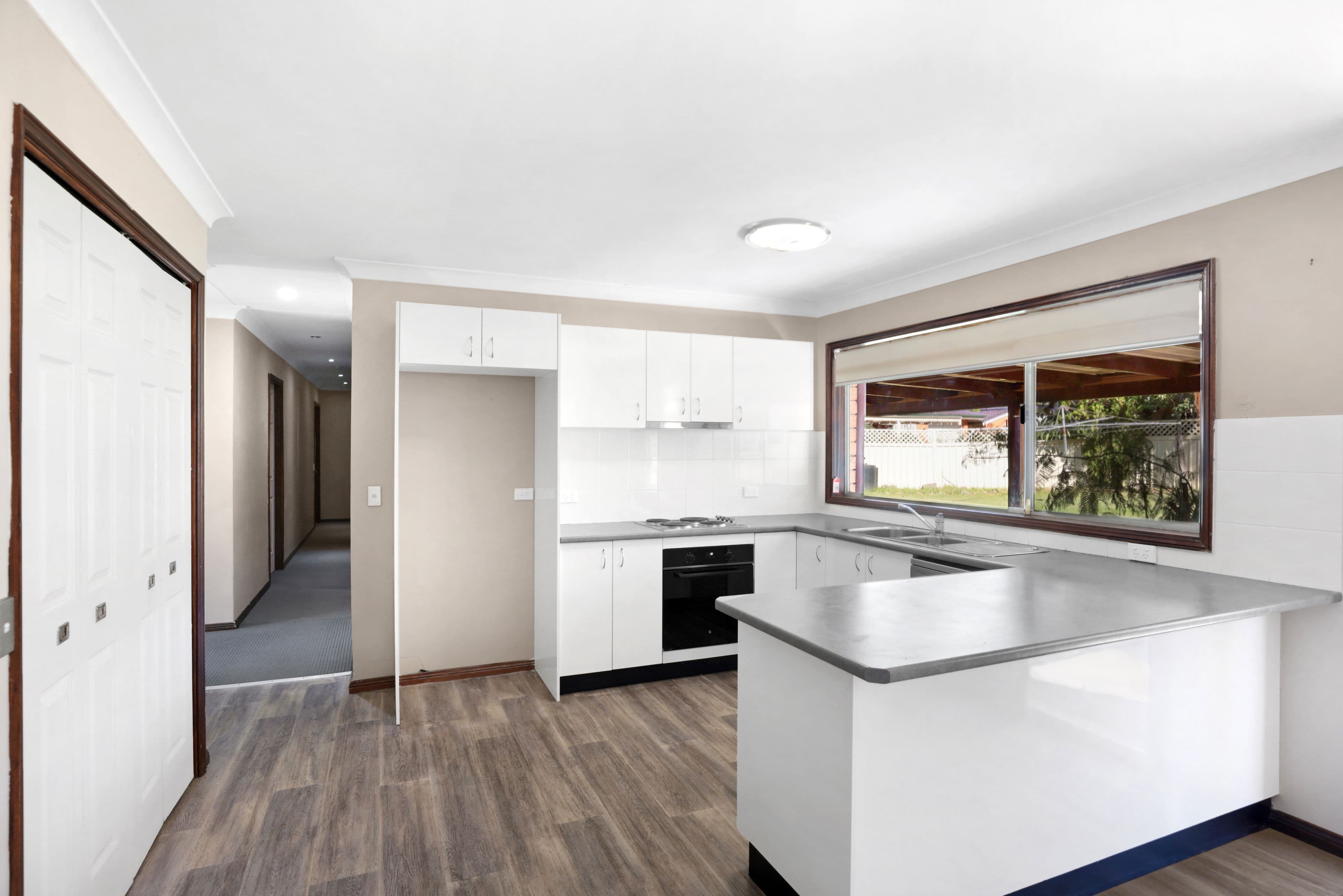 4 Girra Avenue, South Penrith NSW 2750, South Penrith - Thumbnail 3