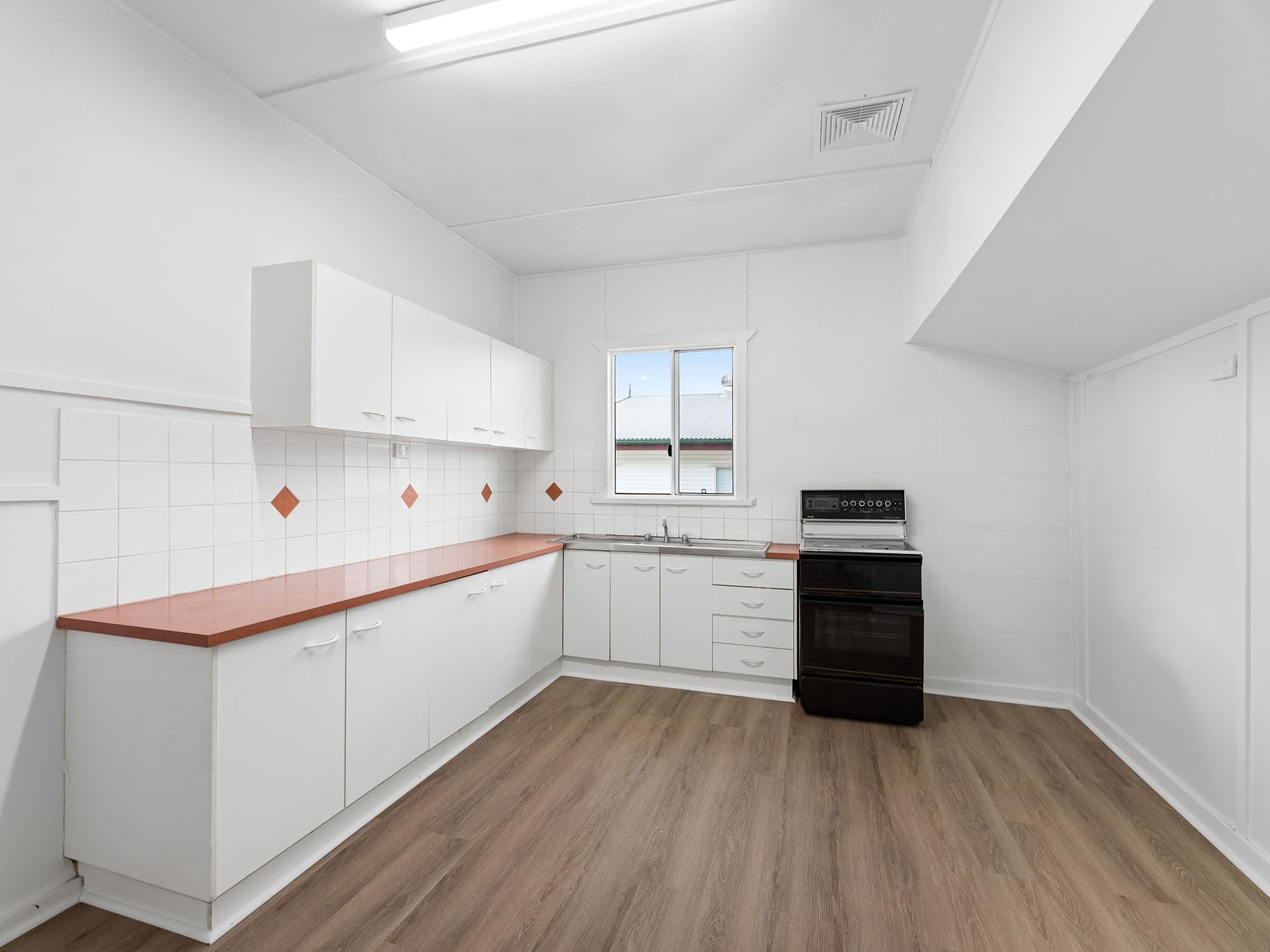 34 Hayes Street, Brassall QLD 4305, Brassall - Thumbnail 4