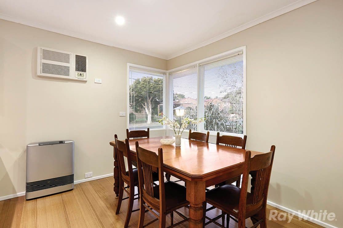 12 Templewood Avenue, Noble Park North VIC 3174, Noble Park North - Thumbnail 4