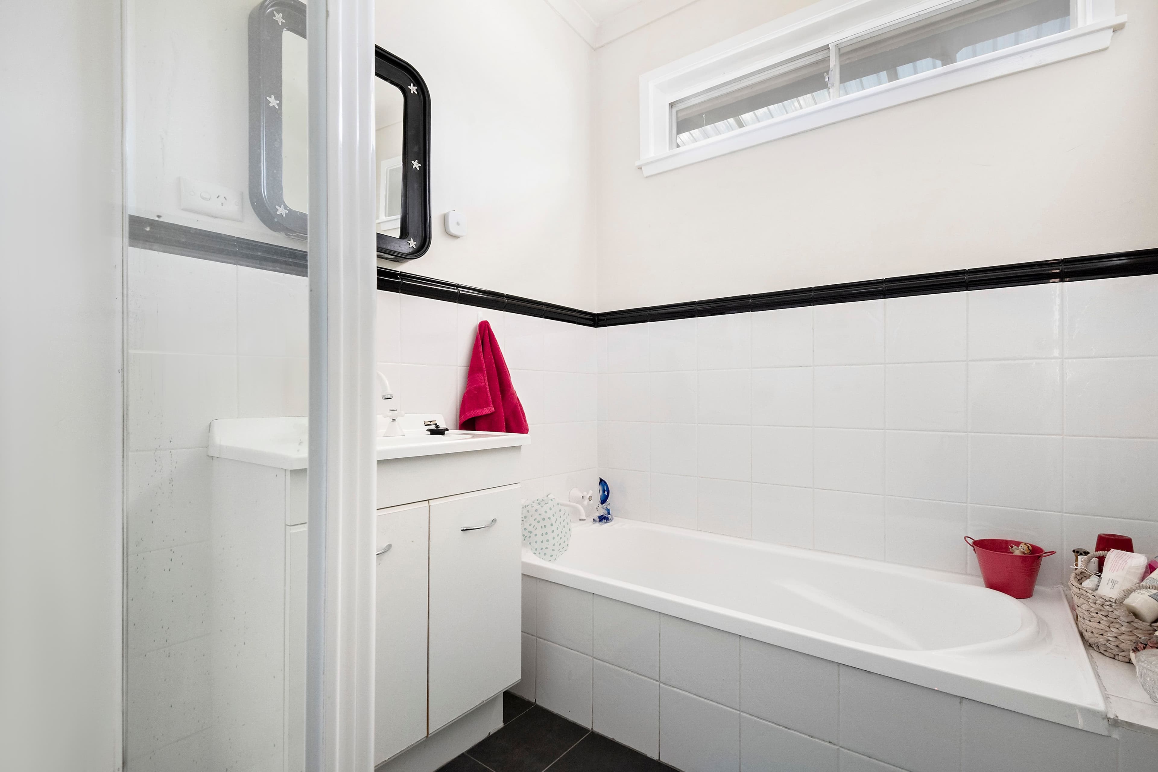 9 Silver Avenue, Frankston North VIC 3200, Frankston North - Thumbnail 4