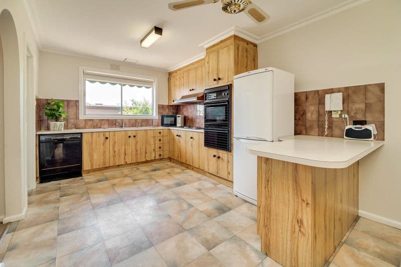 418 Grimshaw Street, BUNDOORA VIC 3083, Bundoora - Thumbnail 6