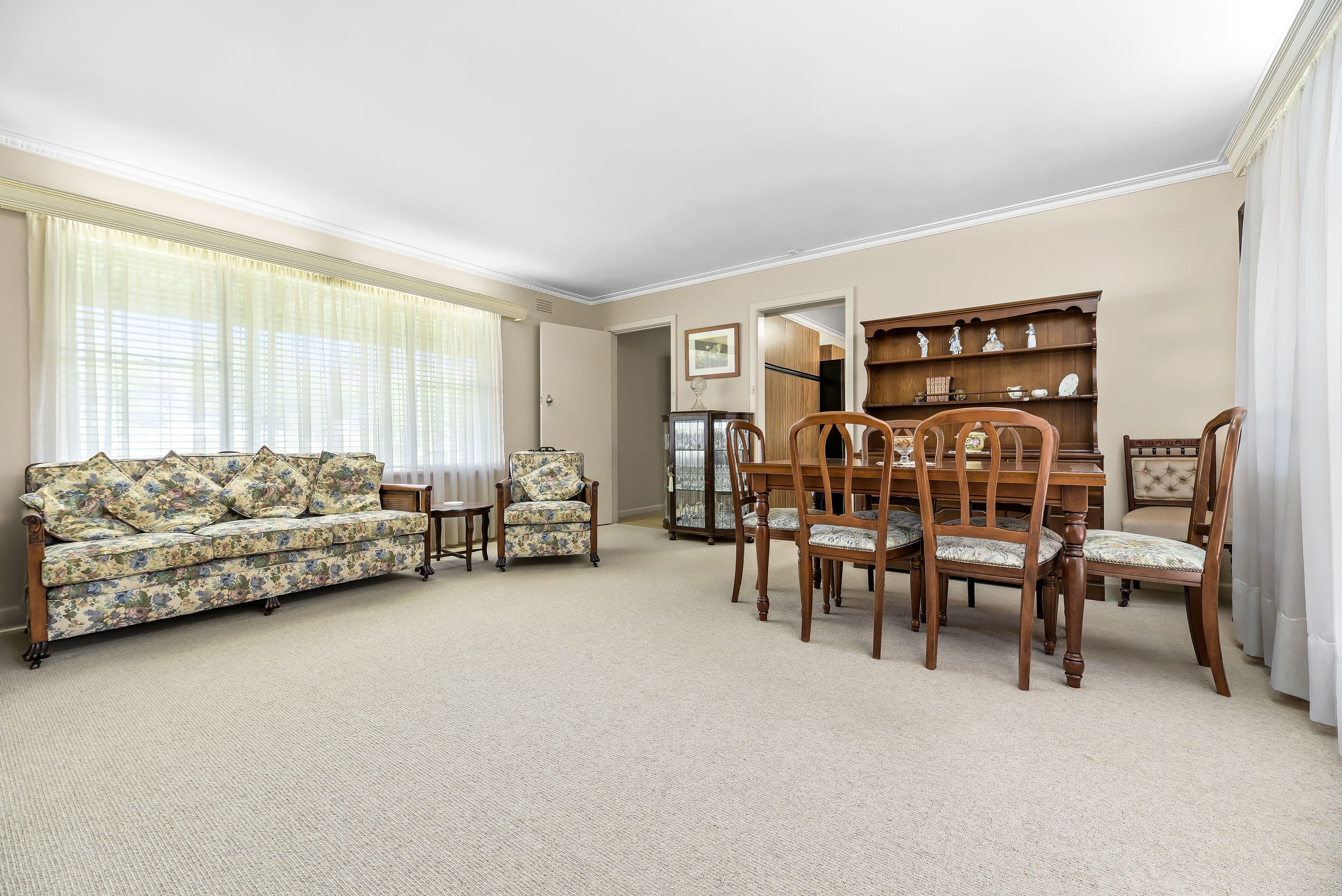 49 Pepperell Avenue, Glen Waverley VIC 3150, Glen Waverley - Thumbnail 3