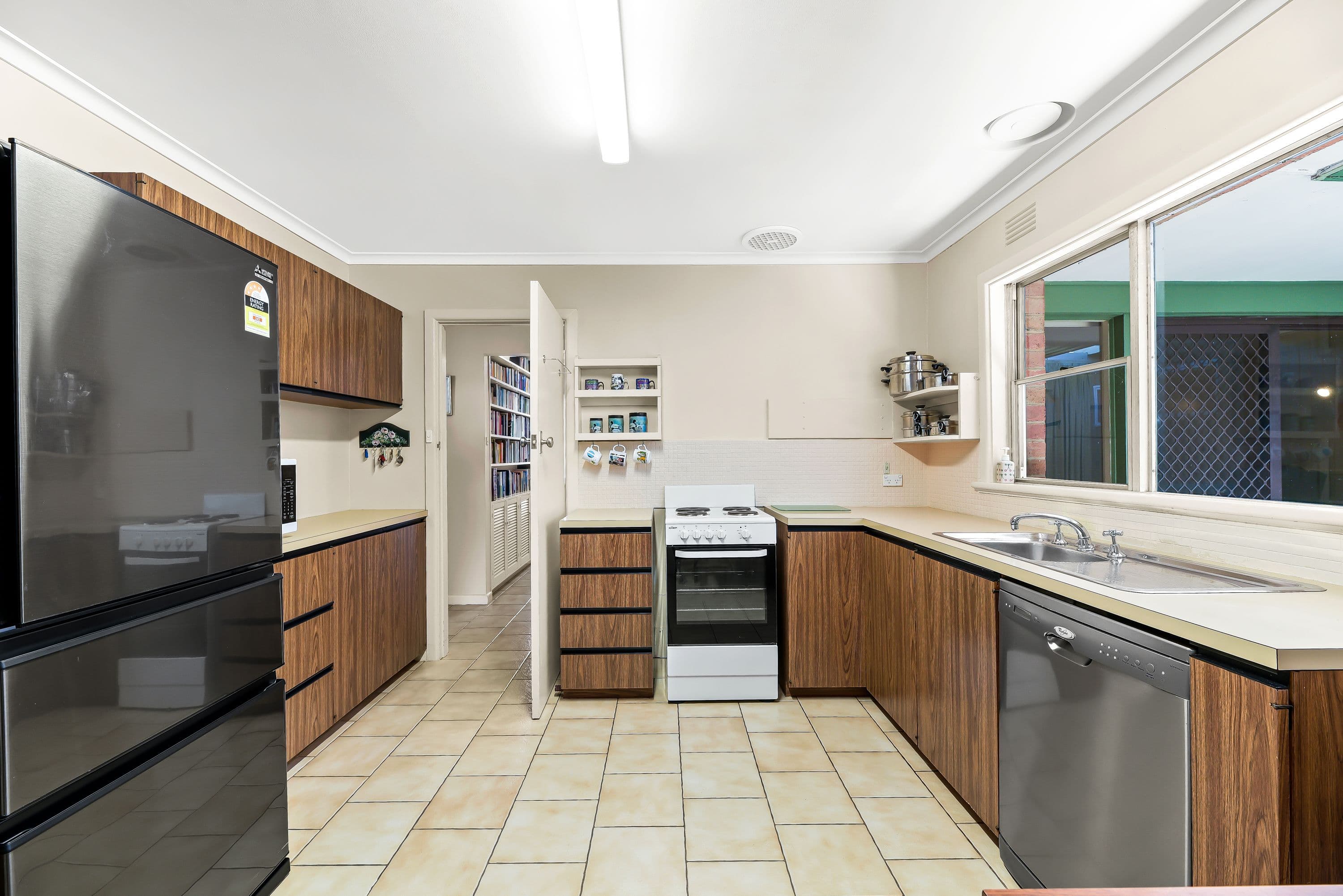 49 Pepperell Avenue, Glen Waverley VIC 3150, Glen Waverley - Thumbnail 5