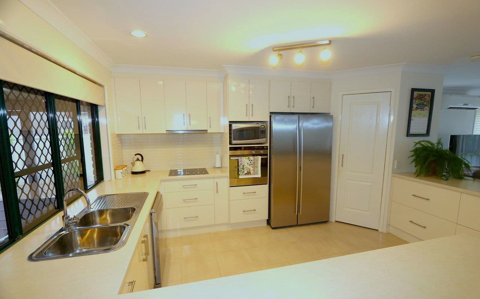 5 Kidd Street, Emerald QLD 4720, Emerald - Thumbnail 3