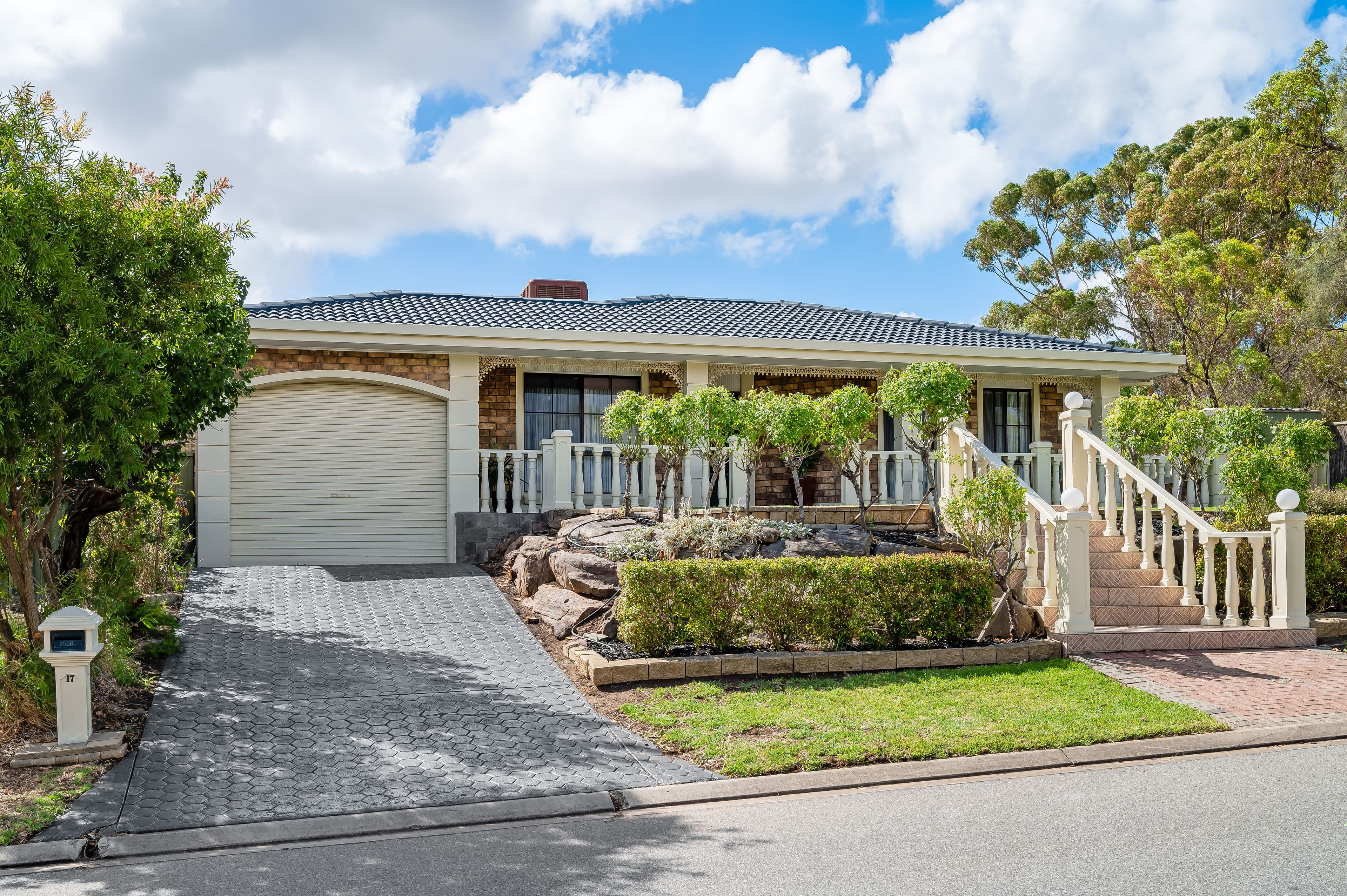 17 Sunset Court, Wynn Vale SA 5127, Wynn Vale - Thumbnail 2