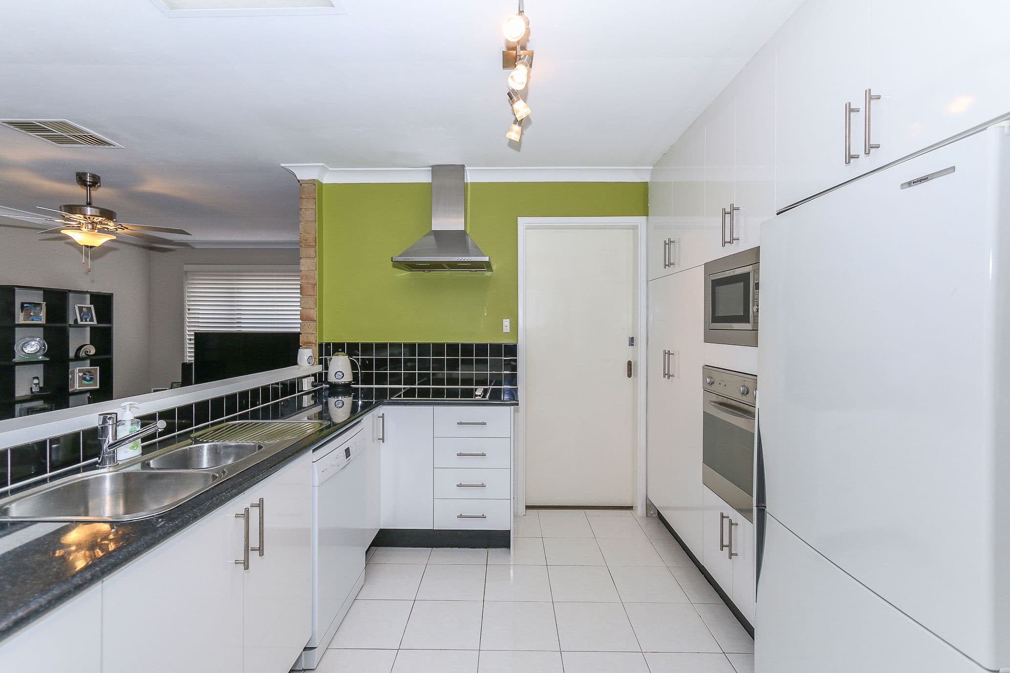 25 Littlemore Way, Eden Hill WA 6054, Eden Hill - Thumbnail 6