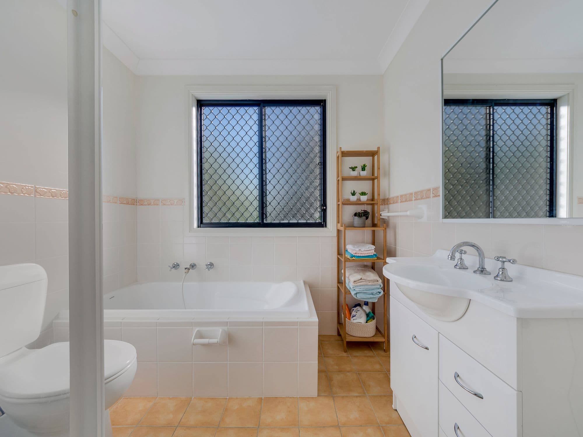 5/9-11 Fourth Avenue, Macquarie Fields NSW 2564, Macquarie Fields - Thumbnail 5