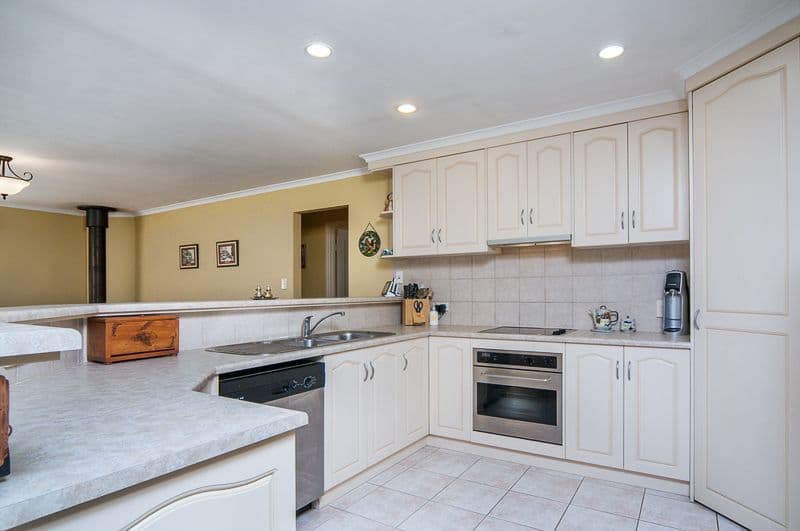 18 Joanne Street, NAIRNE SA 5252, Nairne - Thumbnail 2