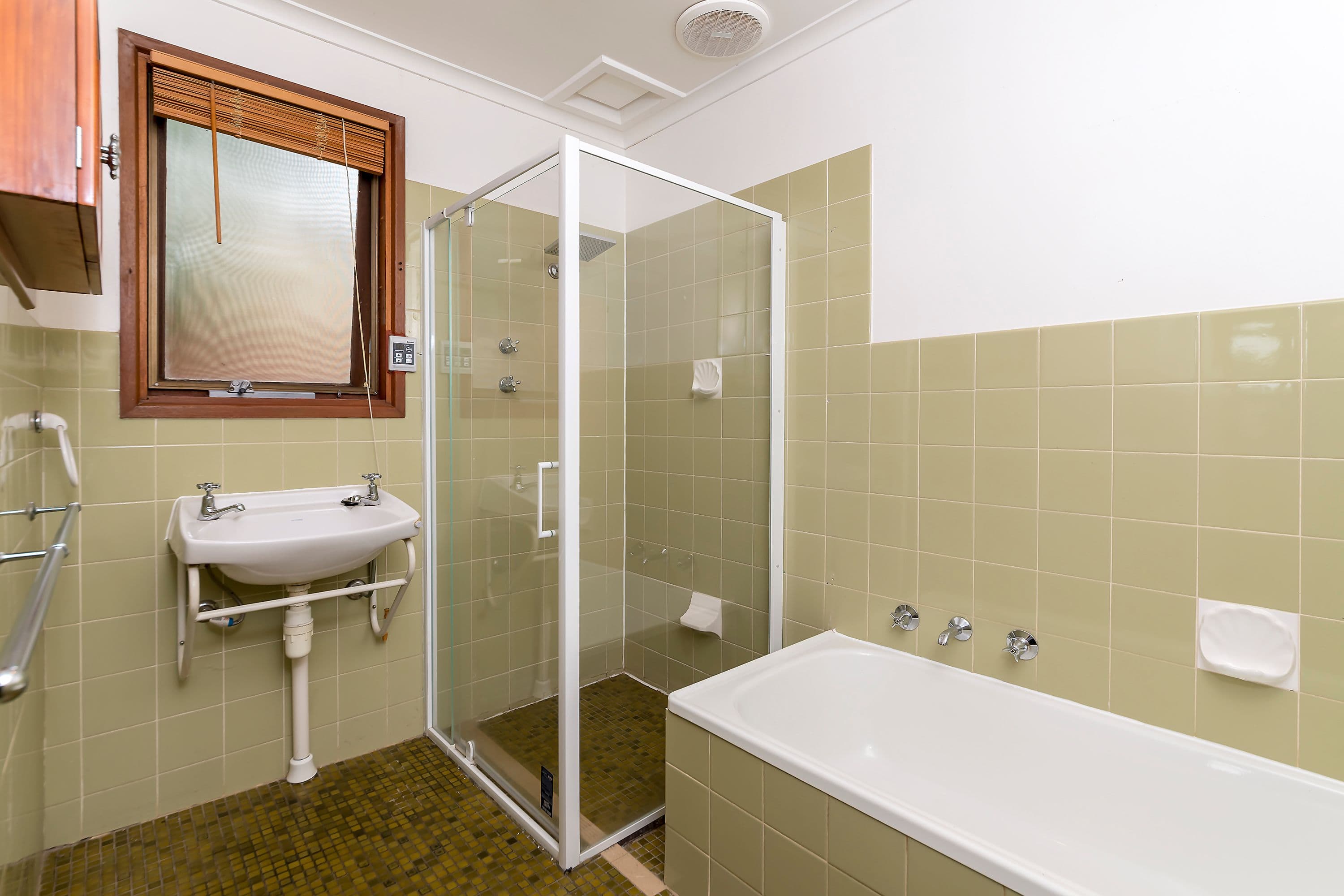 14 Hawker Crescent, Elizabeth East SA 5112, Elizabeth East - Thumbnail 7