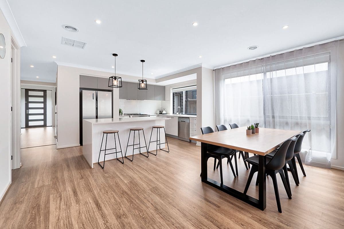 4 Cubbie Way, Clyde North VIC 3978, Clyde North - Thumbnail 5