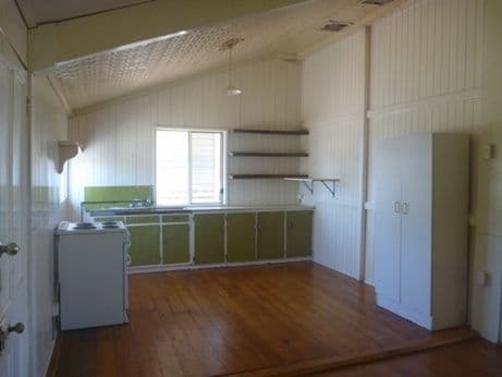 13 Brolga Street, LONGREACH QLD 4730, Longreach - Thumbnail 4