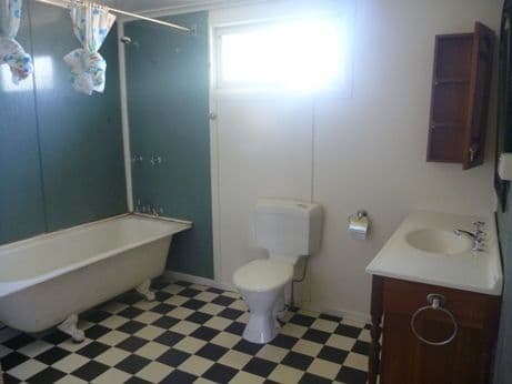 13 Brolga Street, LONGREACH QLD 4730, Longreach - Thumbnail 5