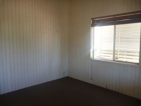 13 Brolga Street, LONGREACH QLD 4730, Longreach - Thumbnail 6