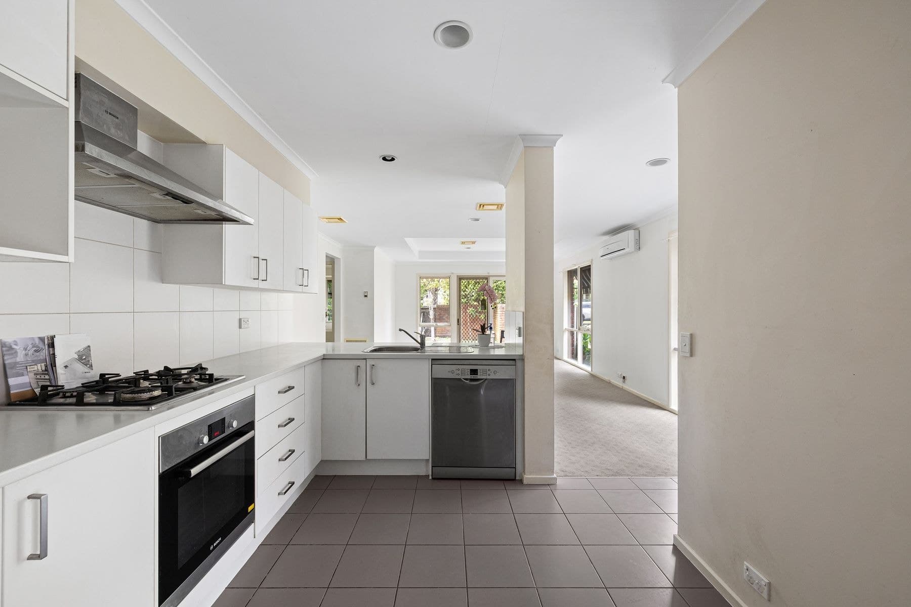 1/18 Gay Street, Blackburn North VIC 3130, Blackburn North - Thumbnail 5