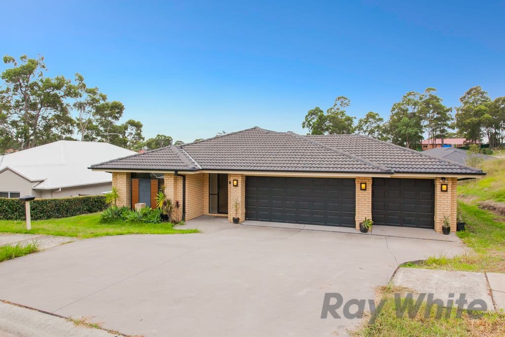 42 Rosewood Crescent, FLETCHER NSW 2287, Fletcher - Thumbnail 2