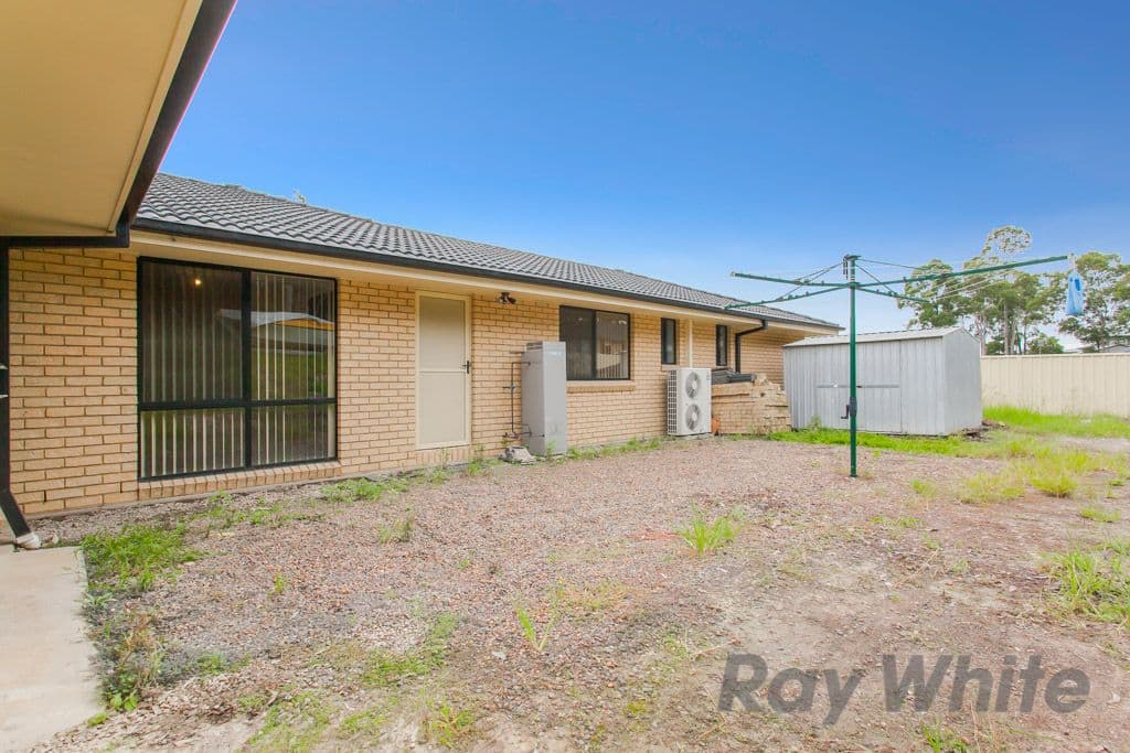 42 Rosewood Crescent, FLETCHER NSW 2287, Fletcher - Thumbnail 3