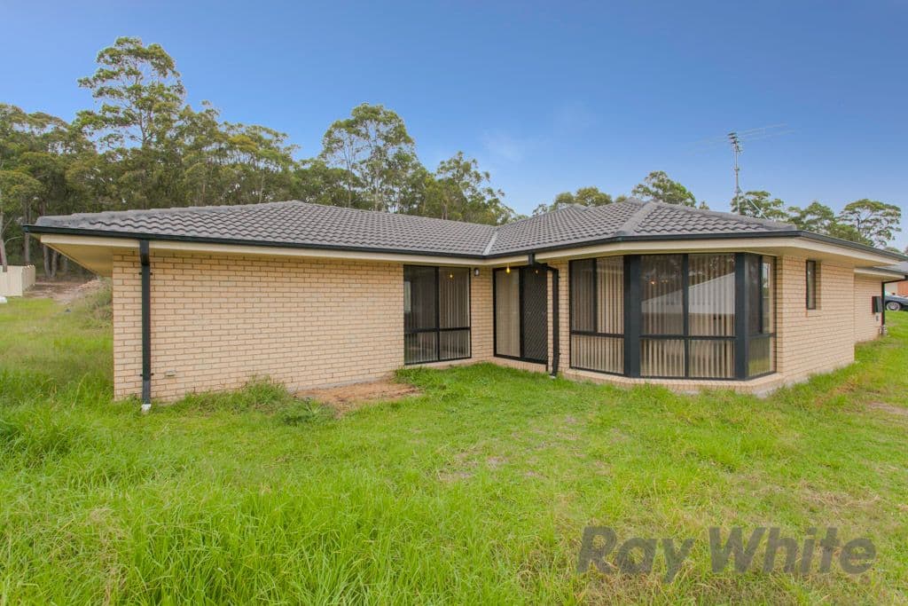 42 Rosewood Crescent, FLETCHER NSW 2287, Fletcher - Thumbnail 4