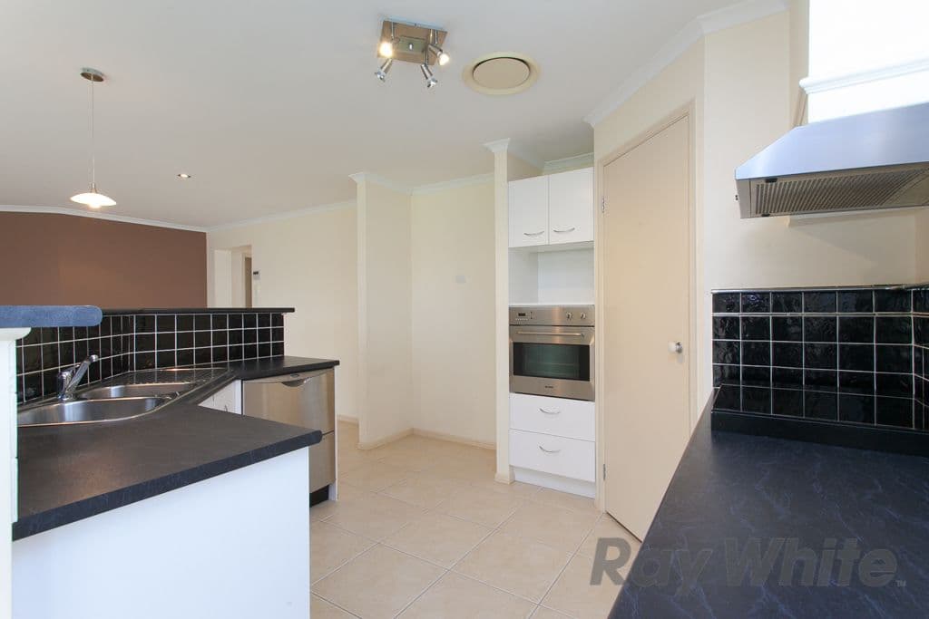 42 Rosewood Crescent, FLETCHER NSW 2287, Fletcher - Thumbnail 5