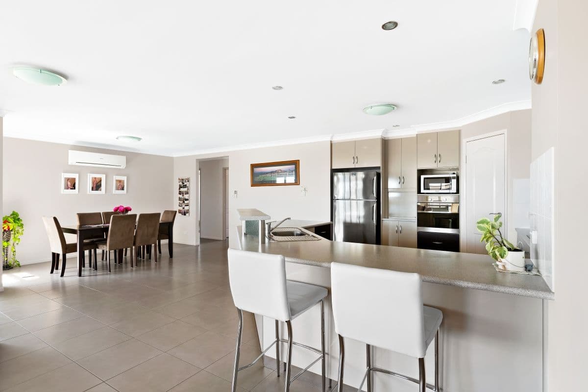 6 Wedgetail Drive, Highfields QLD 4352, Highfields - Thumbnail 5