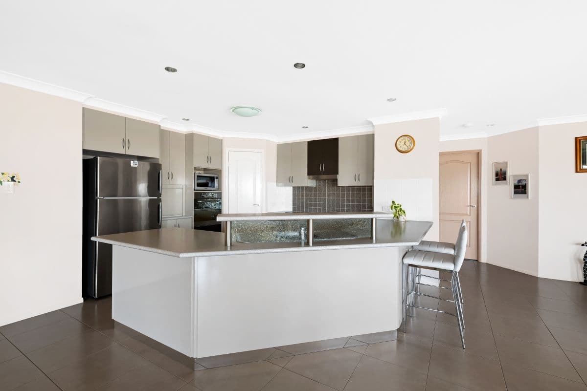 6 Wedgetail Drive, Highfields QLD 4352, Highfields - Thumbnail 6