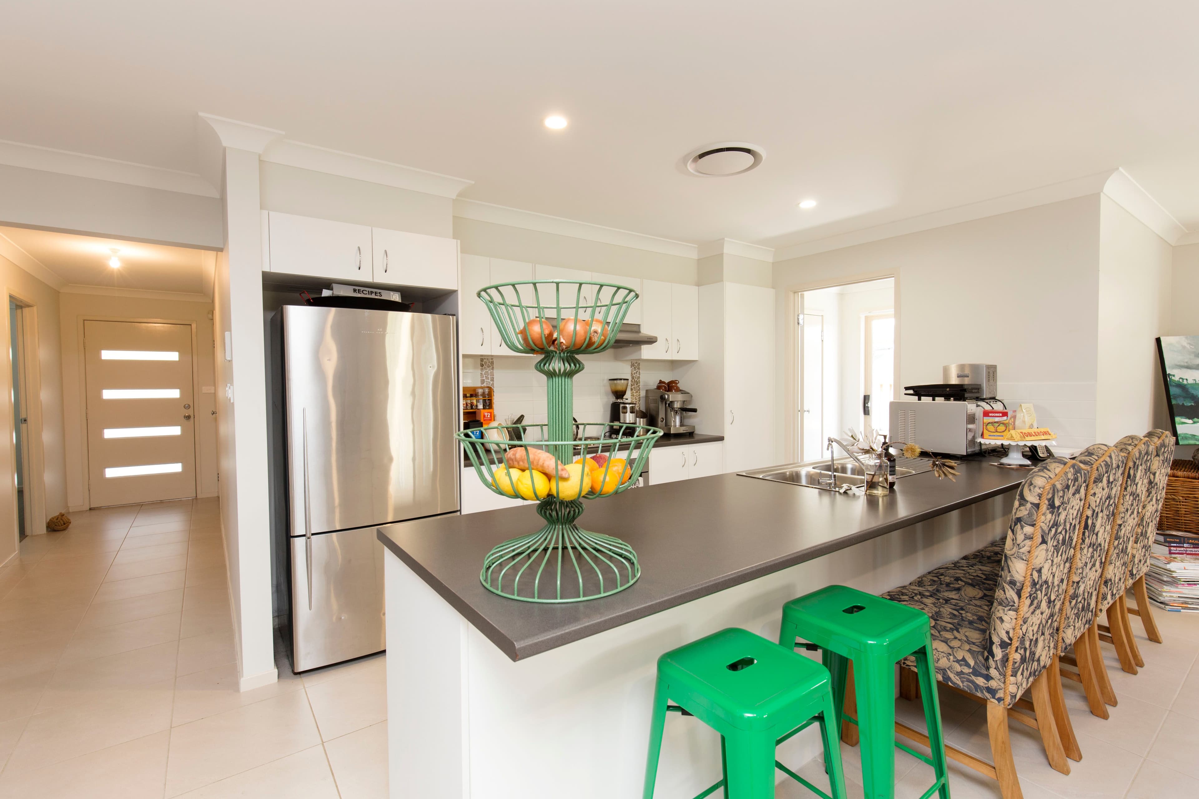 59 Leeward Circuit, Tea Gardens - Thumbnail 2