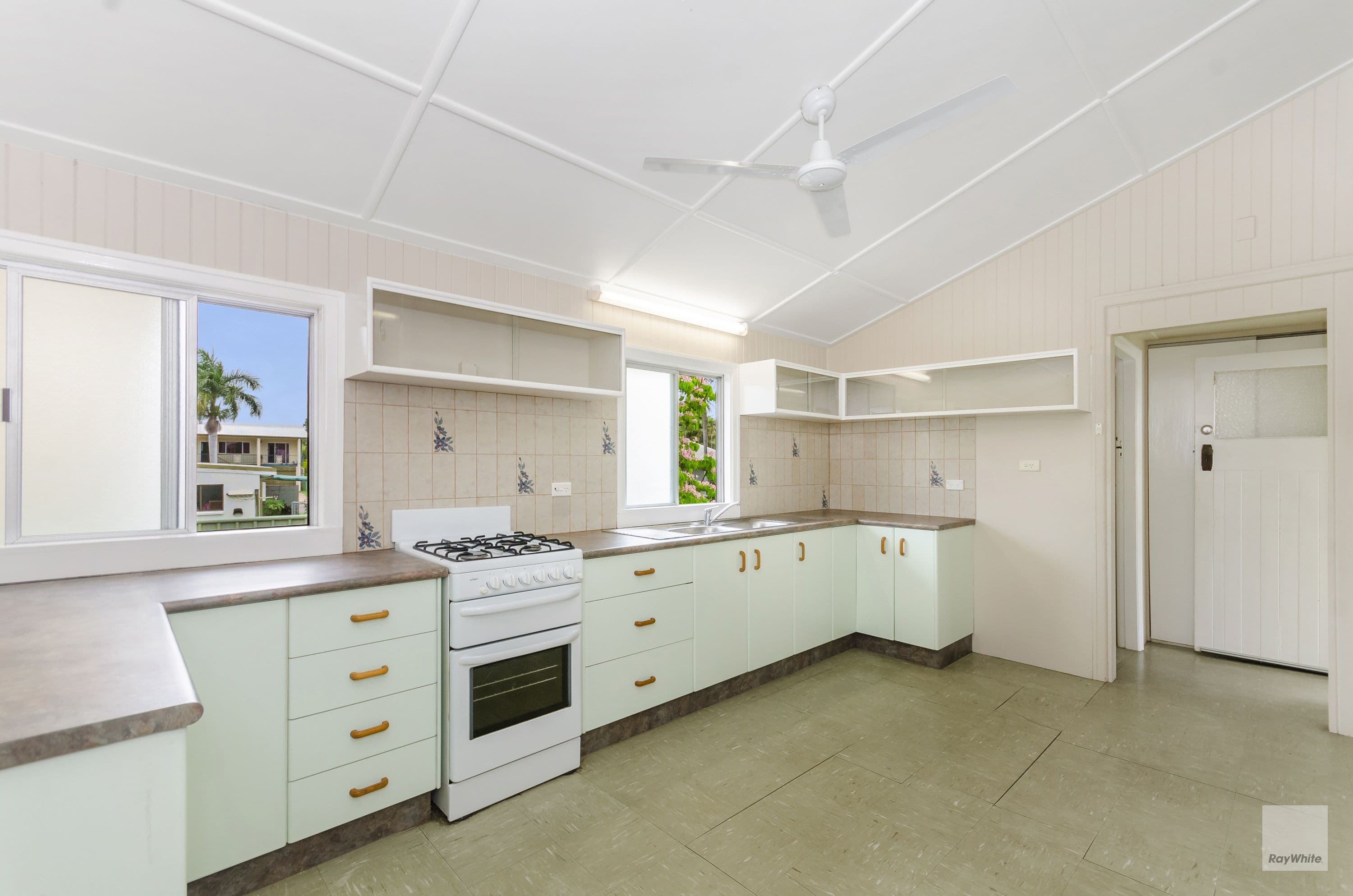 15/13 Ormond Road, West Footscray - Thumbnail 3