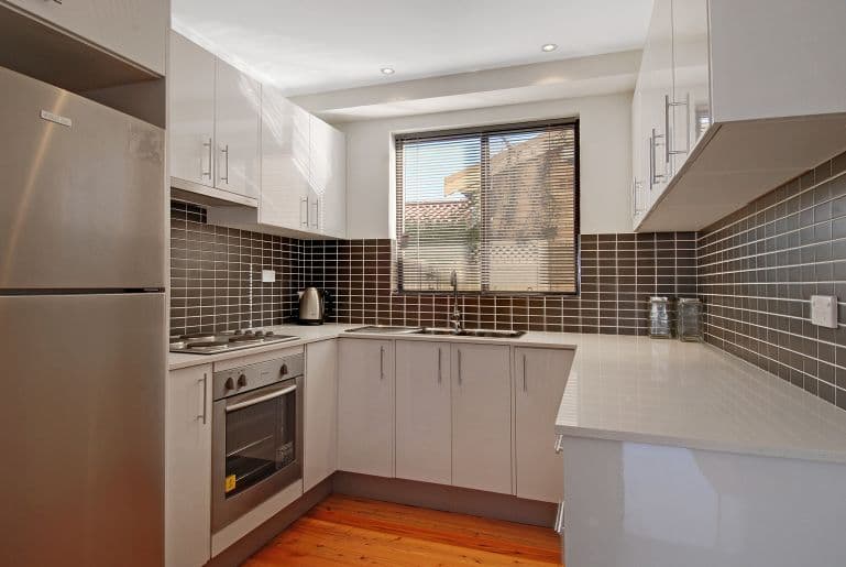 16 Bath Street, THIRROUL NSW 2515, Thirroul - Thumbnail 3