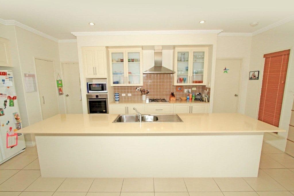 4 Riverwood Grove, NORMAN GARDENS QLD 4701, Norman Gardens - Thumbnail 2