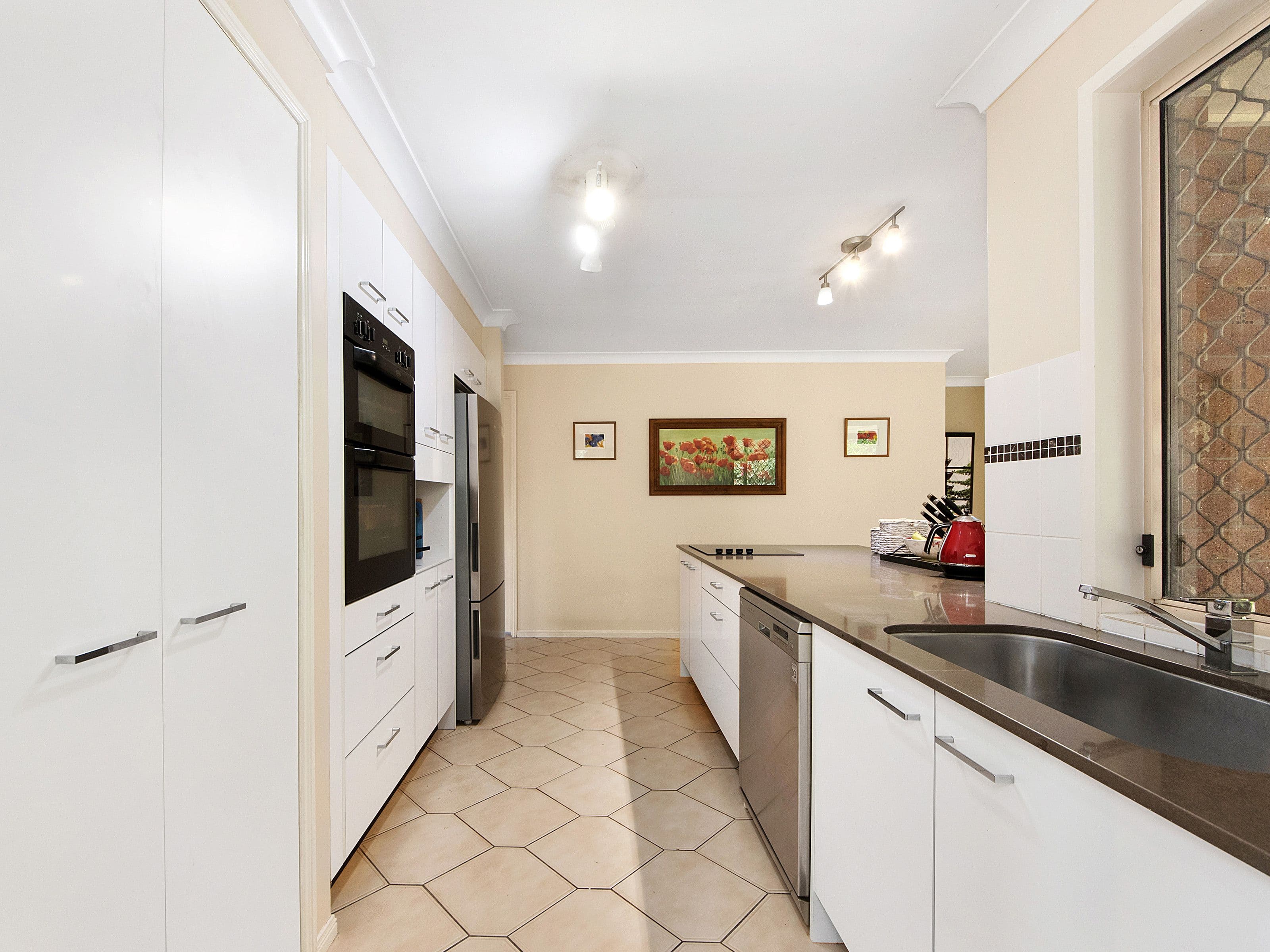 2 Clark Gable Close, Parkwood QLD 4214, Parkwood - Thumbnail 7