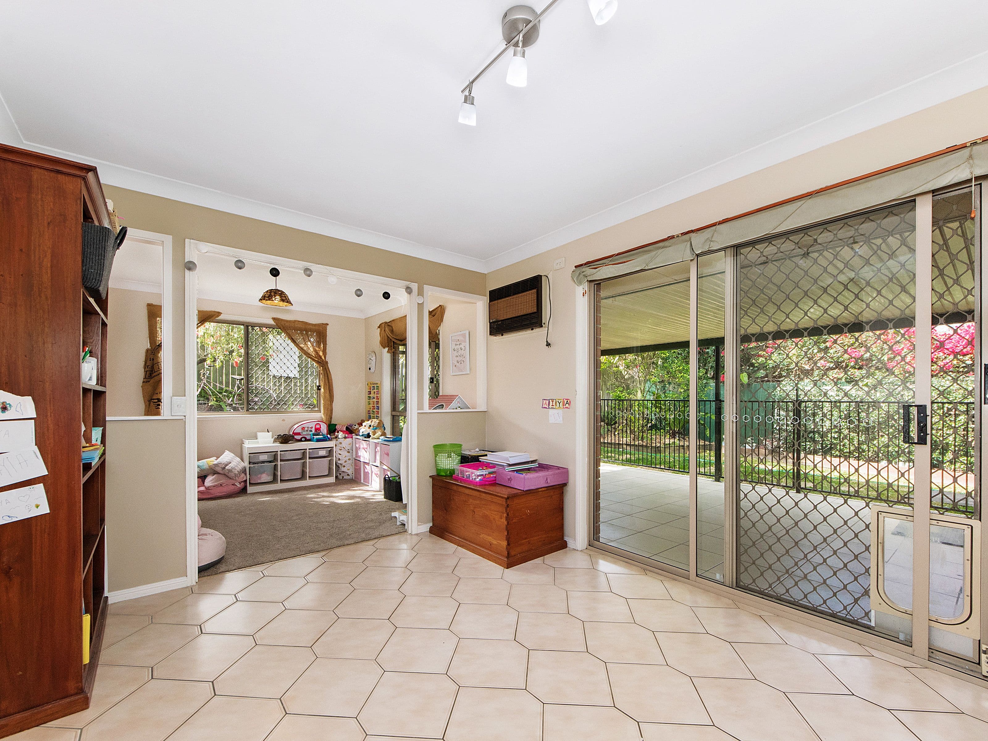2 Clark Gable Close, Parkwood QLD 4214, Parkwood - Thumbnail 8