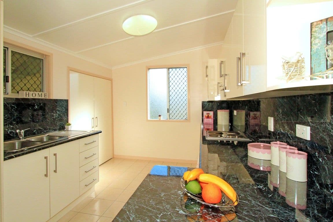142 Elphinstone Street, BERSERKER QLD 4701, Berserker - Thumbnail 2