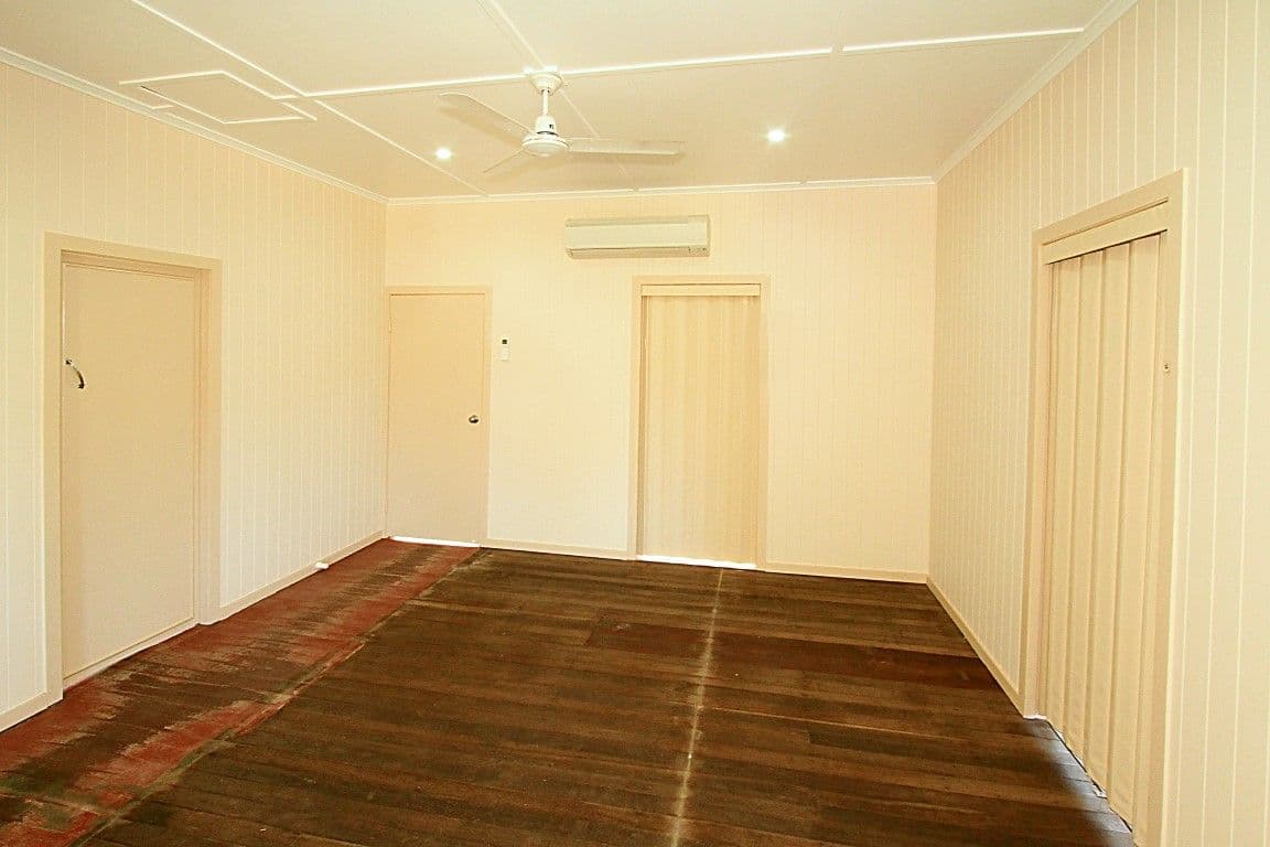 142 Elphinstone Street, BERSERKER QLD 4701, Berserker - Thumbnail 4
