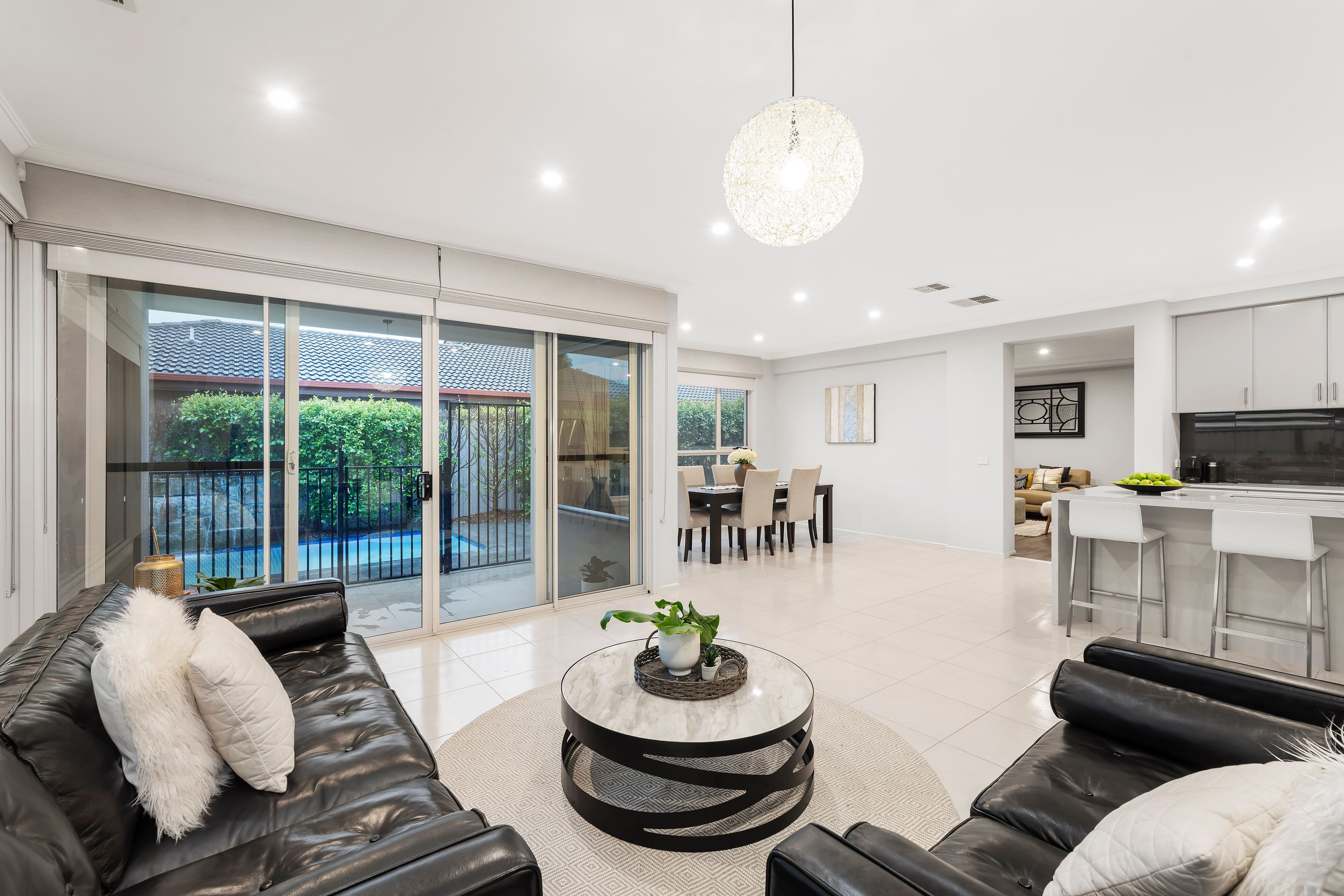 17 Chappell Drive, Wantirna South VIC 3152, Wantirna South - Thumbnail 2