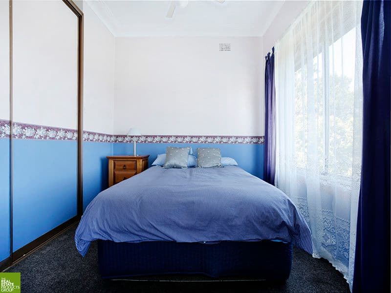 8 Gloria Crescent, Lake Heights - Thumbnail 5