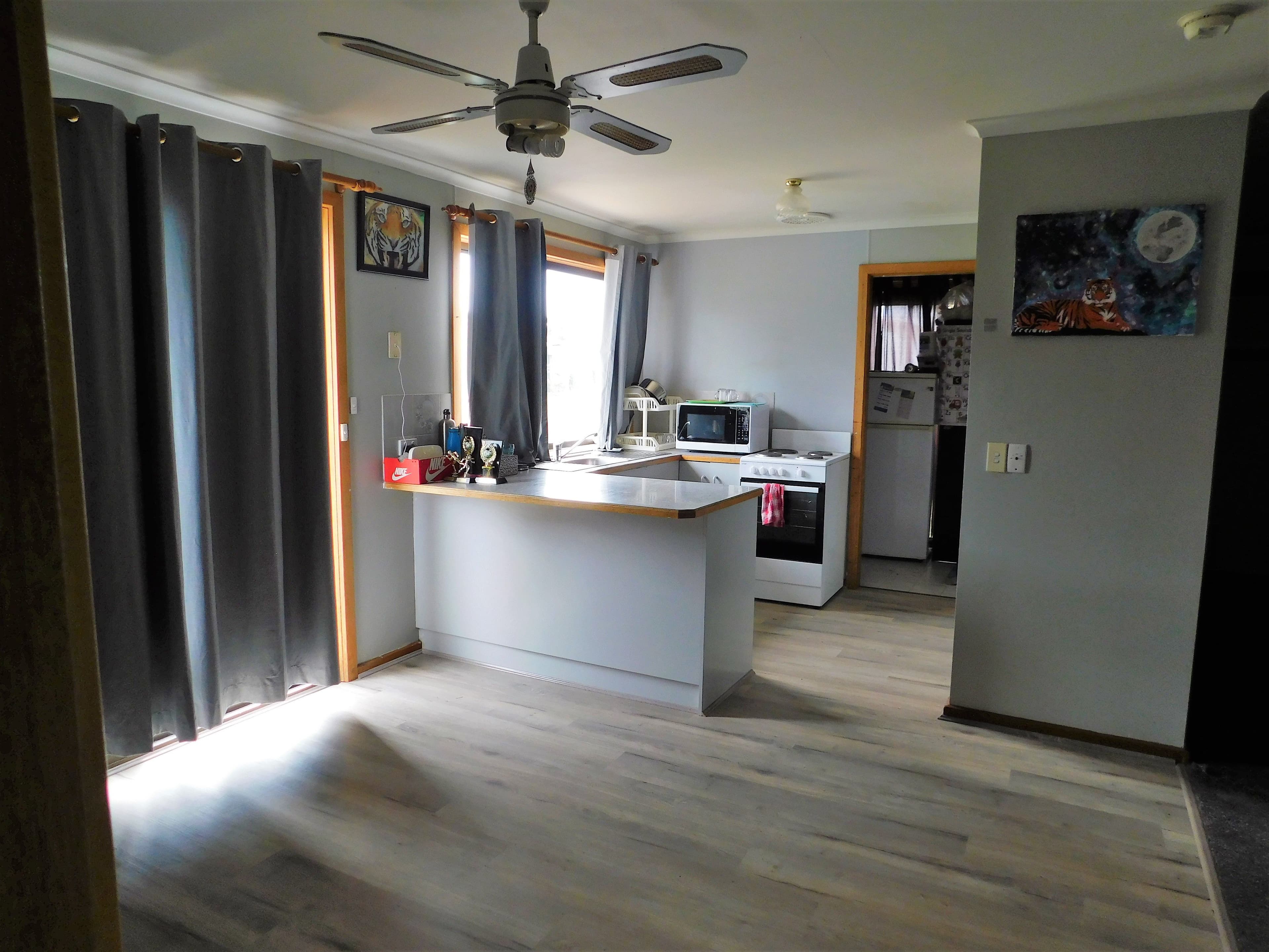 49 Albert Parade, Bordertown SA 5268, Bordertown - Thumbnail 3