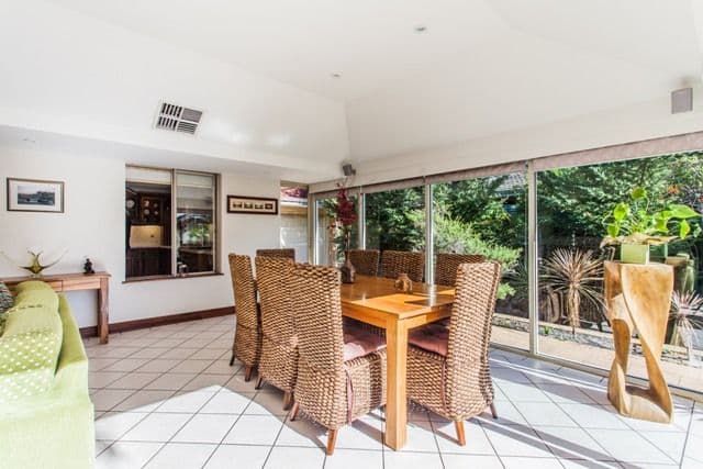 33 Hill Street, Gooseberry Hill WA 6076, Gooseberry Hill - Thumbnail 4