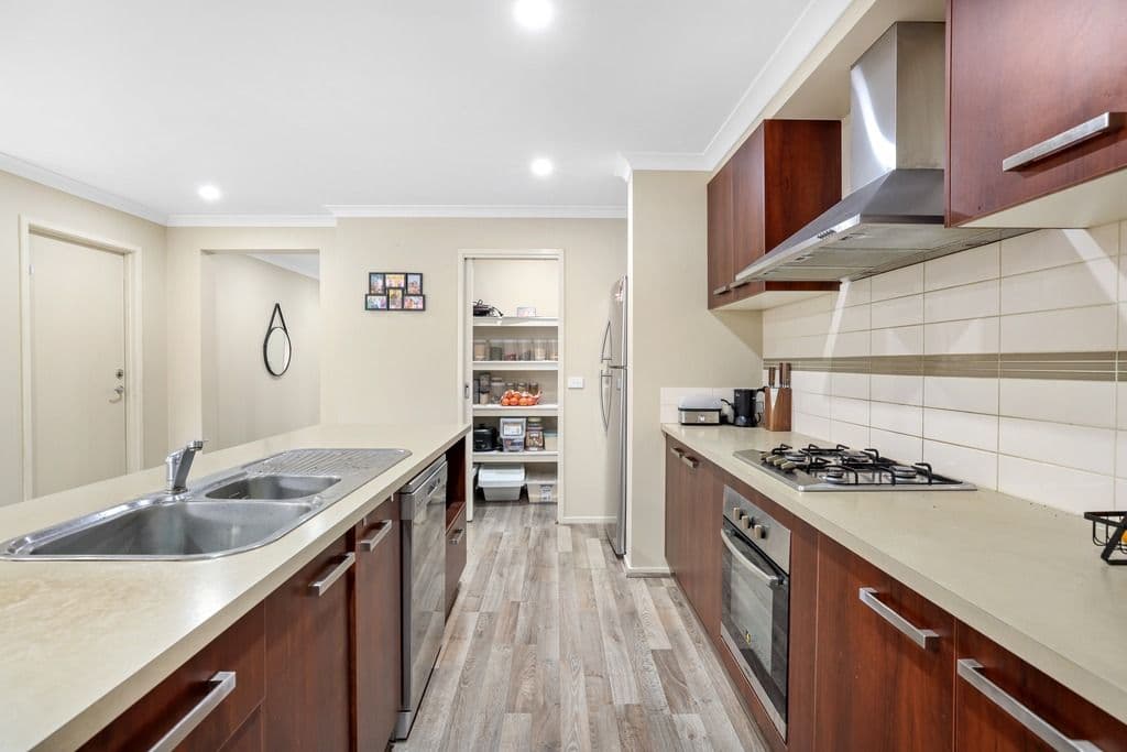 34 Kinglake Drive, MANOR LAKES VIC 3024, Manor Lakes - Thumbnail 7