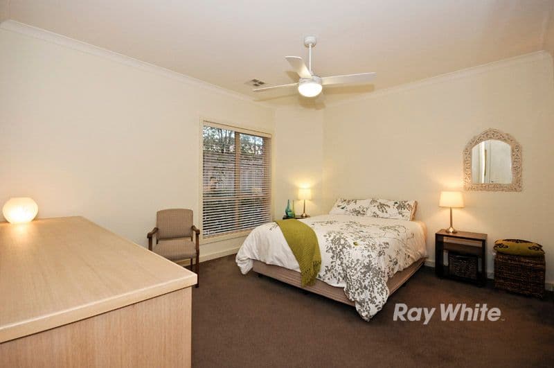61 Cathies Lane, WANTIRNA SOUTH VIC 3152, Wantirna South - Thumbnail 3