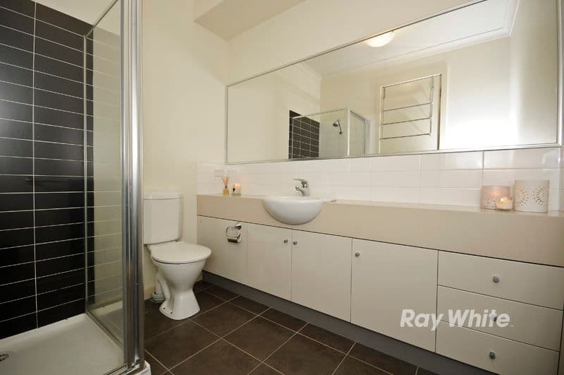 61 Cathies Lane, WANTIRNA SOUTH VIC 3152, Wantirna South - Thumbnail 5