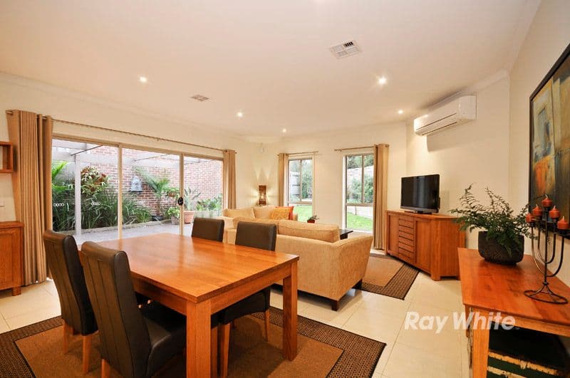 61 Cathies Lane, WANTIRNA SOUTH VIC 3152, Wantirna South - Thumbnail 8