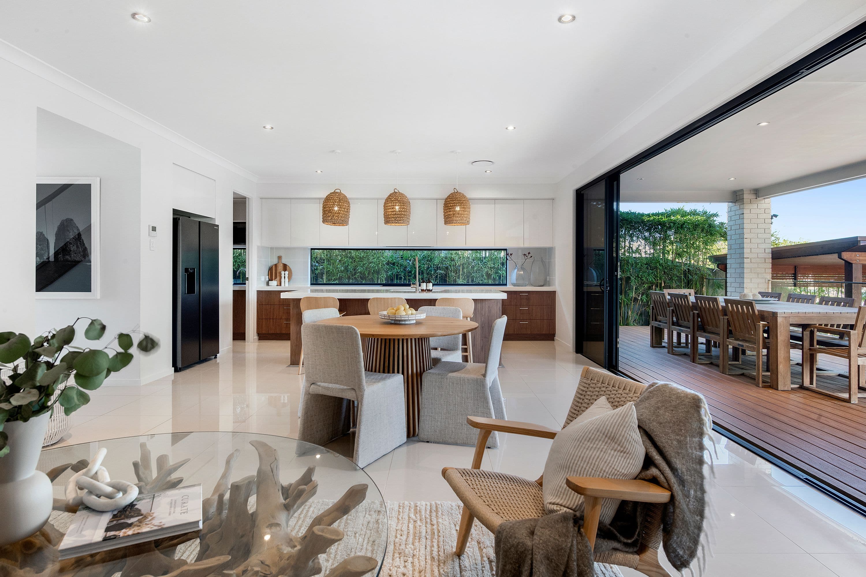8 Monterey Court, Broadbeach Waters QLD 4218, Broadbeach Waters - Thumbnail 2