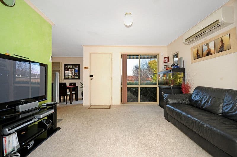 8 Iterra Grove, NGUNNAWAL ACT 2913, Ngunnawal - Thumbnail 4